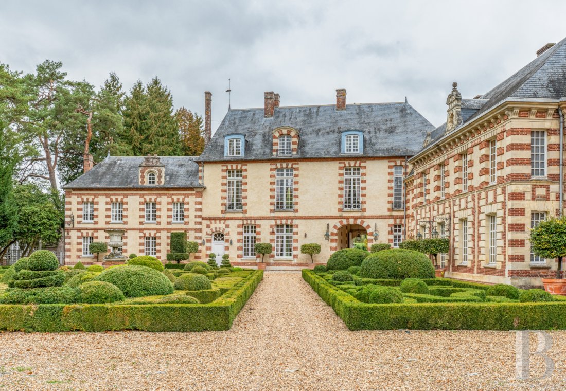 Dans l’Eure, à une heure trente de Paris, un château du 17e siècle et son parc de quarante hectares - photo  n°8